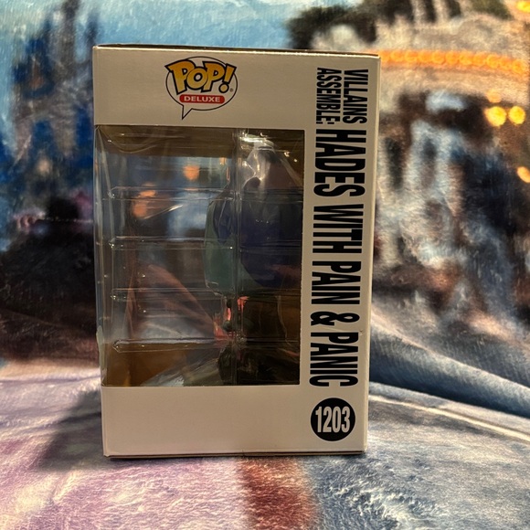 Funko POP! Deluxe Villians Assemble Hades with Pain & Panic NIB - Picture 6 of 10